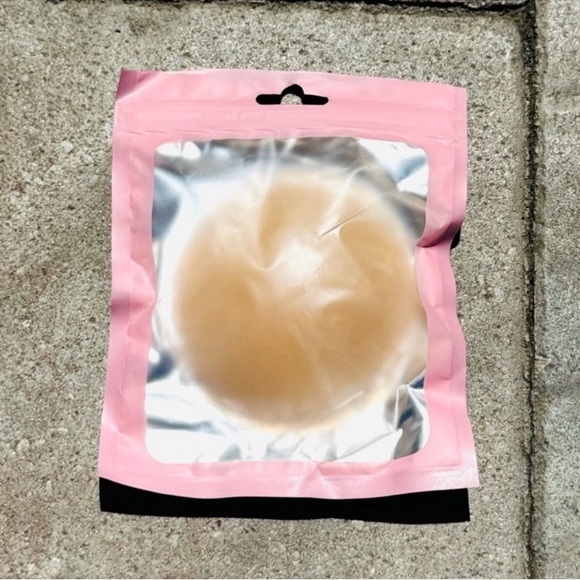 (PACK OF 10) Seamless Nude Silicone Reusable Nipple Covers (Beige) - Picture 9 of 9
